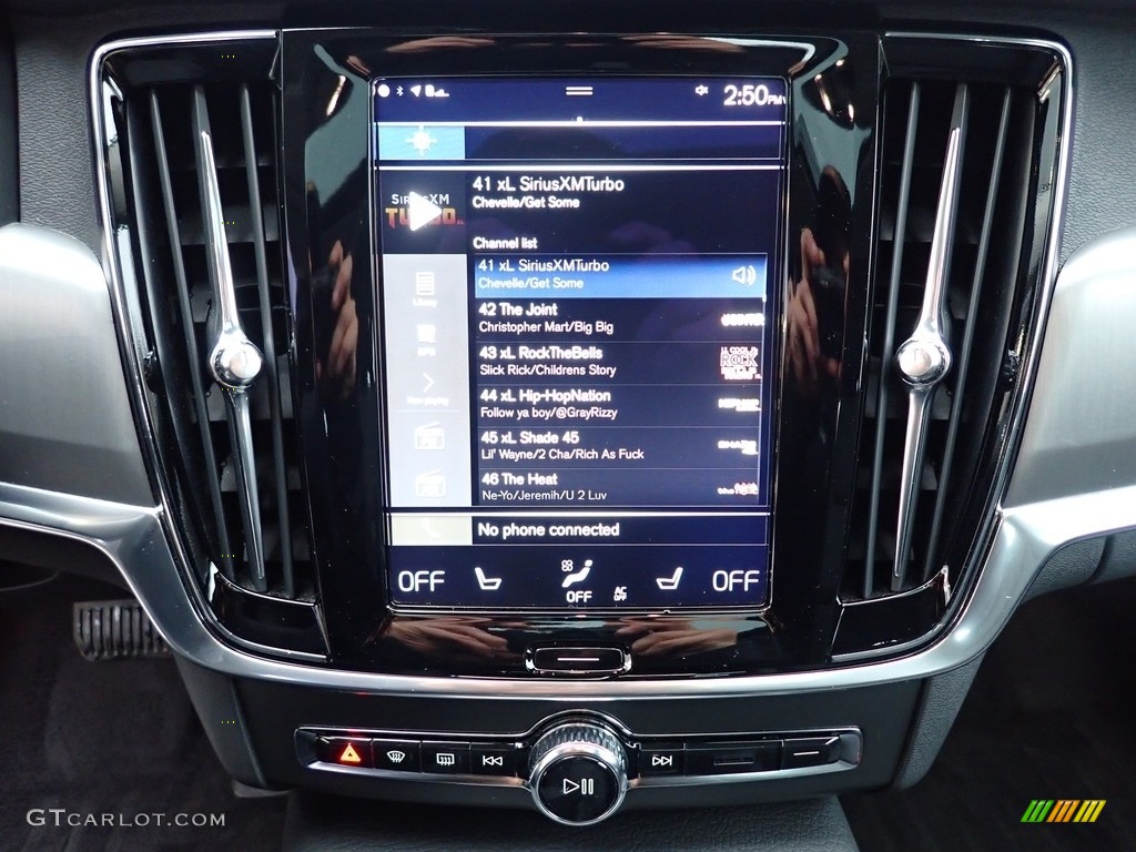 2017 Volvo S90 T6 AWD Controls Photo #140177285