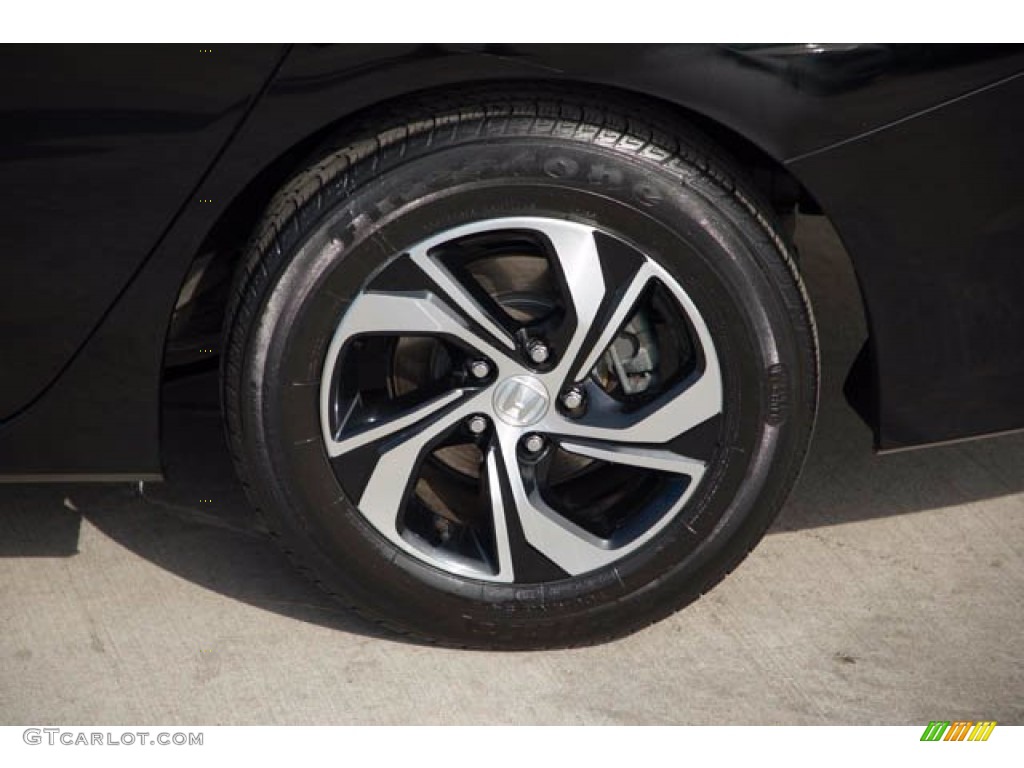 2017 Honda Accord LX Sedan Wheel Photo #140178551