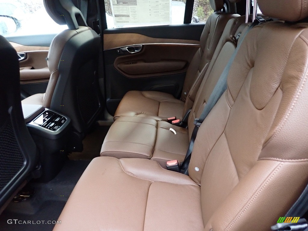 2021 Volvo XC90 T6 AWD Momentum Rear Seat Photo #140179019