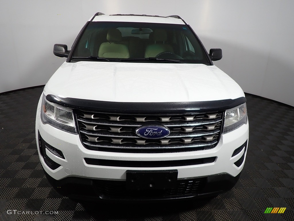 2016 Explorer 4WD - Oxford White / Medium Light Camel photo #4