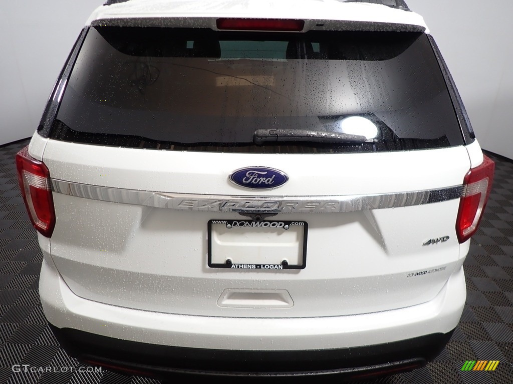 2016 Explorer 4WD - Oxford White / Medium Light Camel photo #11