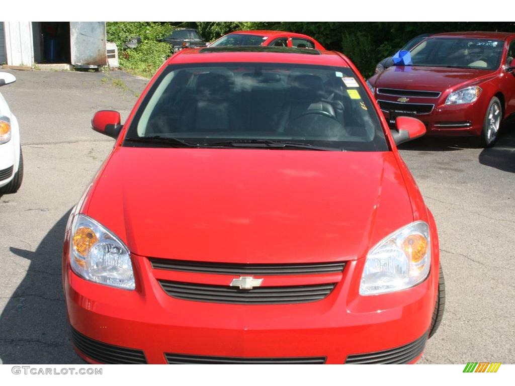 2007 Cobalt LT Sedan - Victory Red / Ebony photo #2