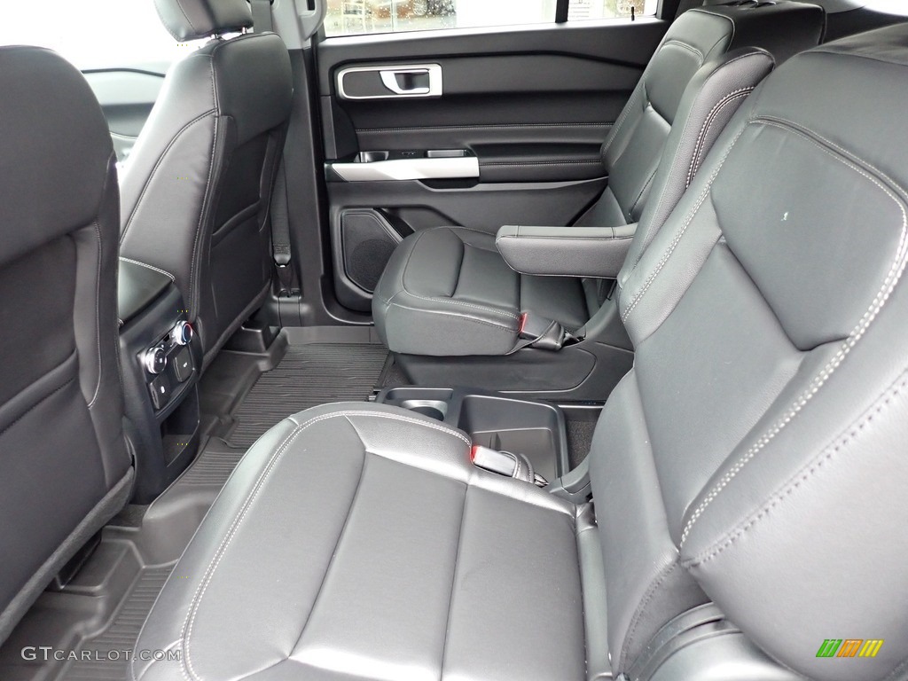 2021 Ford Explorer XLT 4WD Rear Seat Photo #140181518 | GTCarLot.com