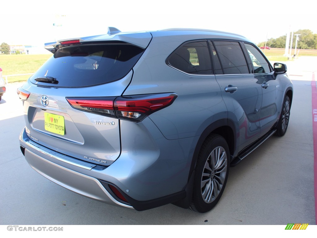 2021 Highlander Hybrid Platinum - Moon Dust / Black photo #8