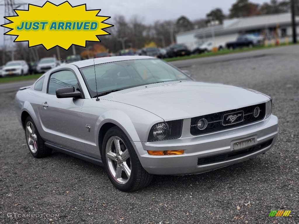 2009 Mustang V6 Coupe - Vapor Silver Metallic / Light Graphite photo #1