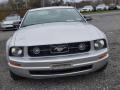 2009 Vapor Silver Metallic Ford Mustang V6 Coupe  photo #2