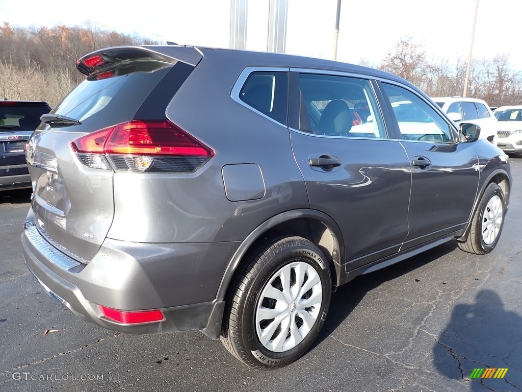 2017 Rogue S AWD - Gun Metallic / Charcoal photo #9