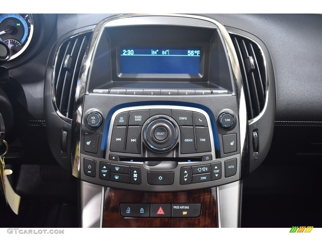 2010 LaCrosse CXL - Carbon Black Metallic / Ebony photo #13