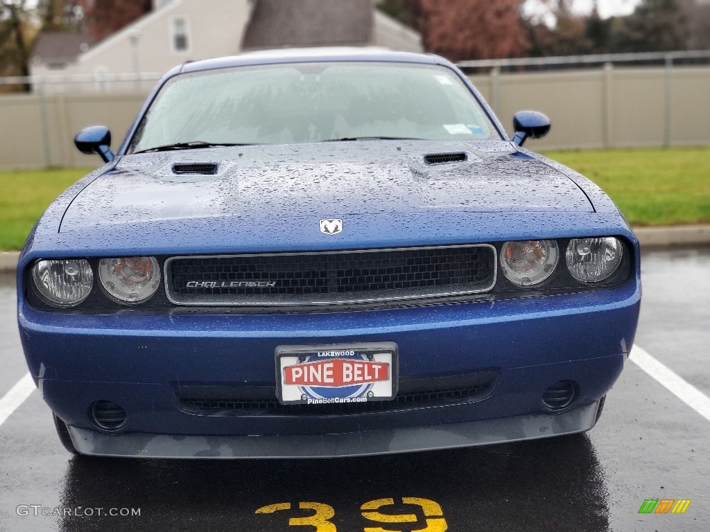 2010 Challenger SE - Deep Water Blue Pearl / Dark Slate Gray photo #2