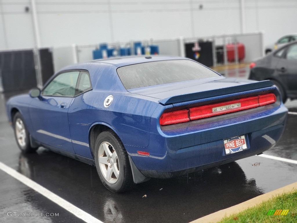 2010 Challenger SE - Deep Water Blue Pearl / Dark Slate Gray photo #5