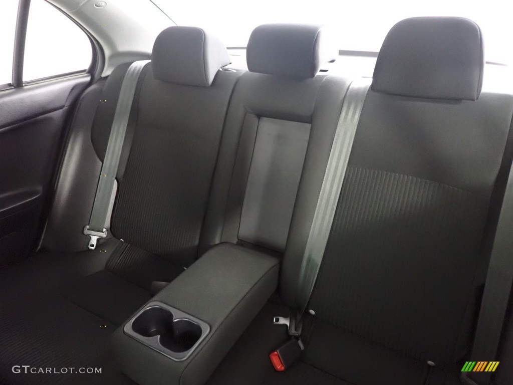 2015 Lancer ES - Wicked White / Black photo #30