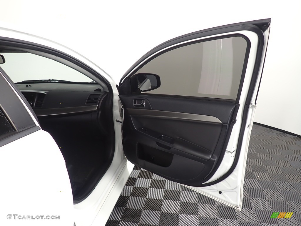 2015 Lancer ES - Wicked White / Black photo #36