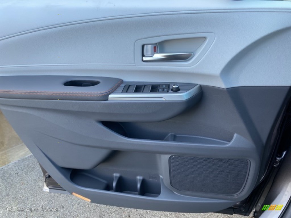 2021 Toyota Sienna XSE AWD Hybrid Door Panel Photos