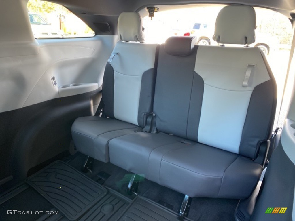 2021 Toyota Sienna XSE AWD Hybrid Rear Seat Photo #140199798