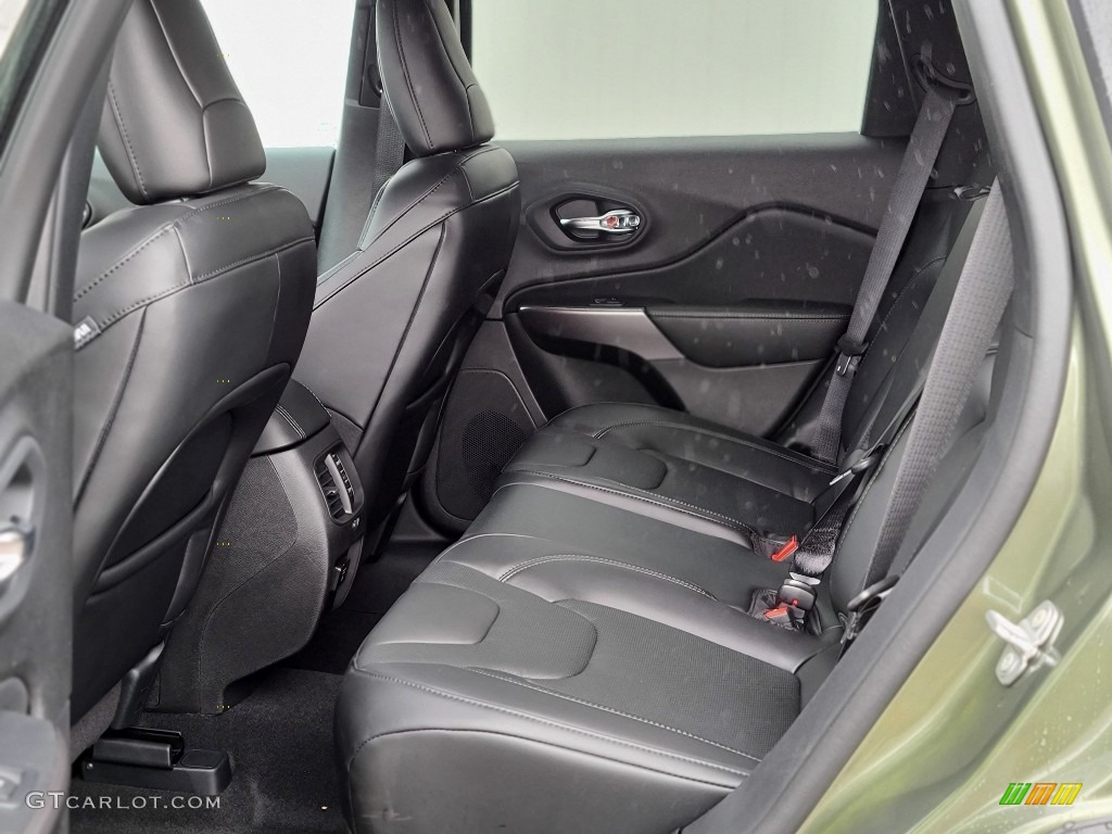 2021 Jeep Cherokee Limited 4x4 Rear Seat Photo #140201639