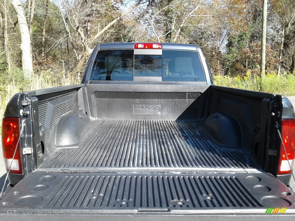 2017 1500 Big Horn Crew Cab - Maximum Steel Metallic / Black/Diesel Gray photo #8