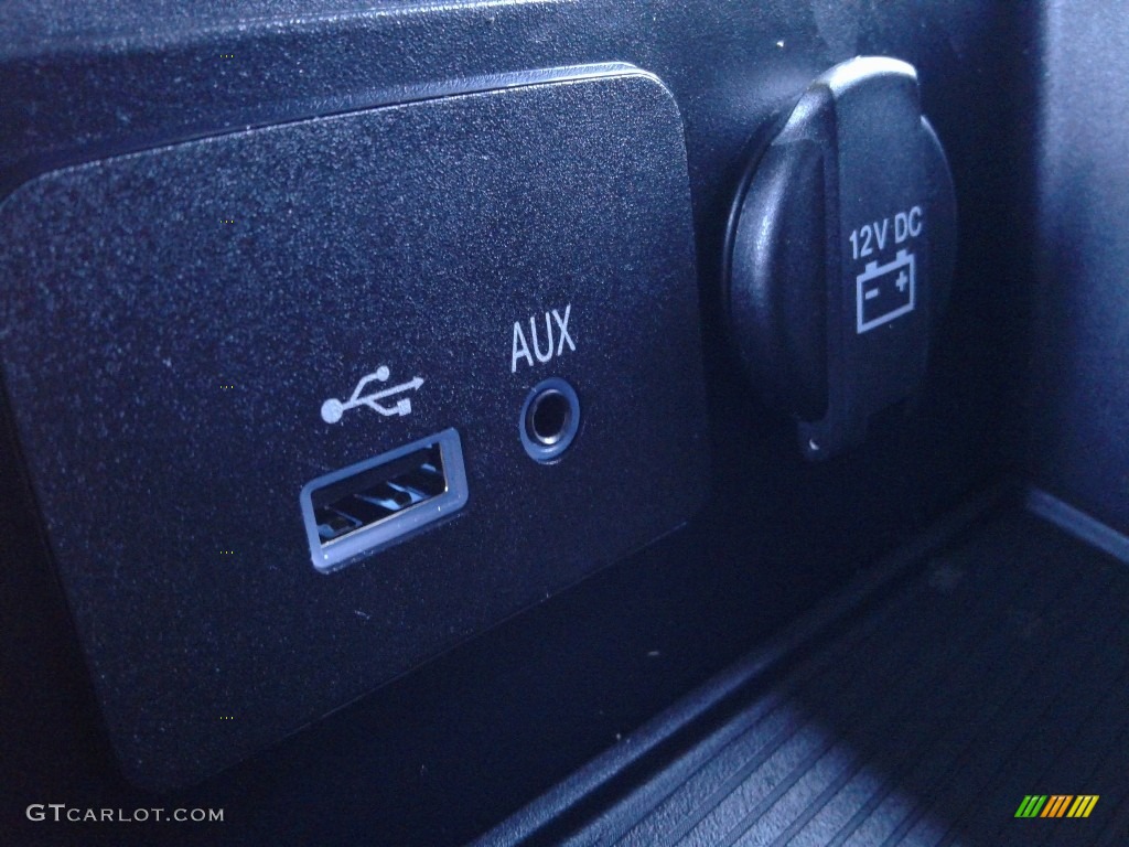 2017 1500 Big Horn Crew Cab - Maximum Steel Metallic / Black/Diesel Gray photo #28