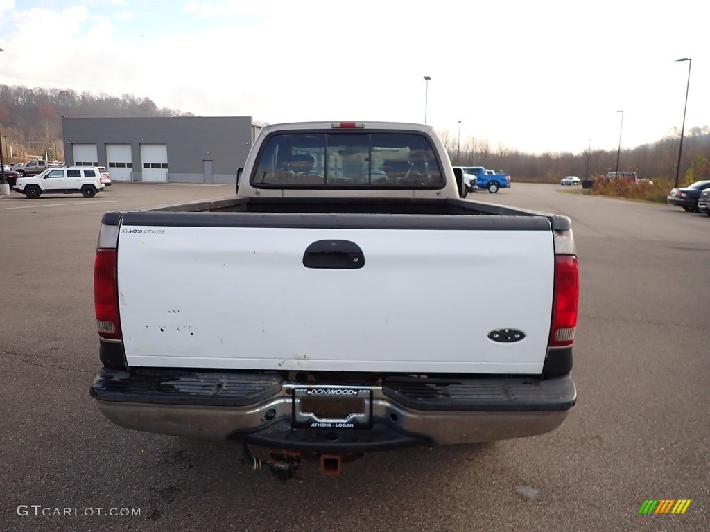 2004 F250 Super Duty Lariat SuperCab 4x4 - Arizona Beige Metallic / Medium Parchment photo #11