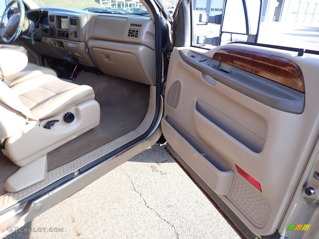 2004 F250 Super Duty Lariat SuperCab 4x4 - Arizona Beige Metallic / Medium Parchment photo #20
