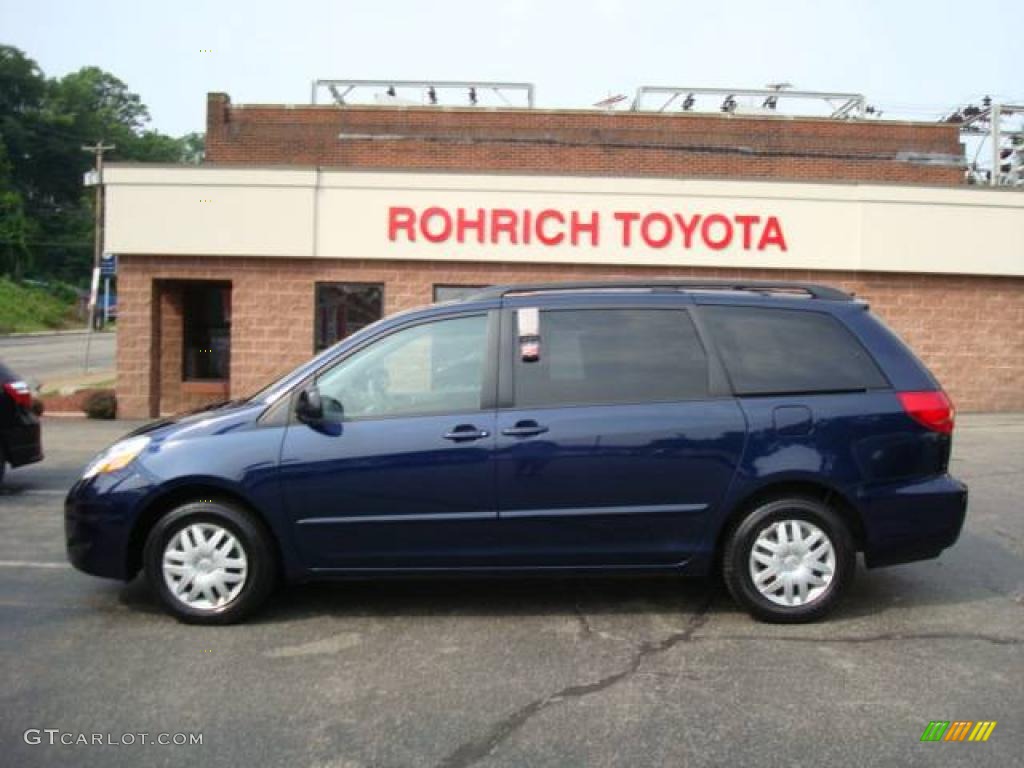 Nautical Blue Metallic Toyota Sienna