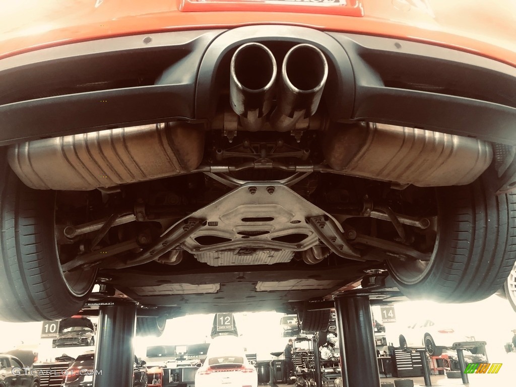 2015 Porsche Boxster S Undercarriage Photos