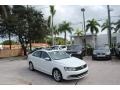 Pure White - Jetta SEL Photo No. 1