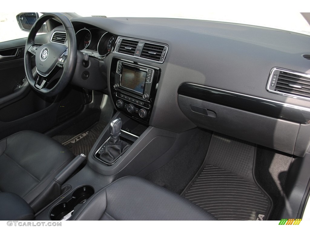 2017 Volkswagen Jetta SEL Titan Black Dashboard Photo #140211120
