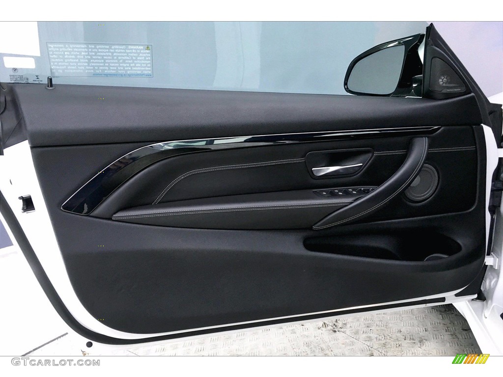 2017 BMW M4 Convertible Door Panel Photos