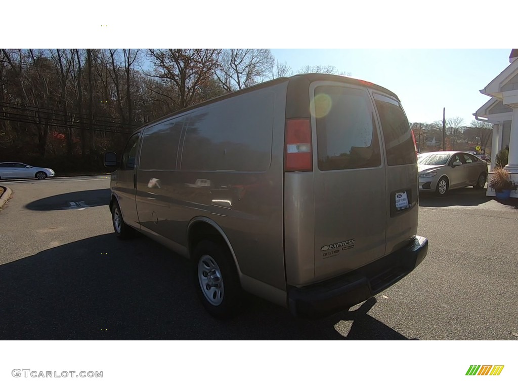 2012 Express 1500 Cargo Van - Sandstone Metallic / Neutral photo #5