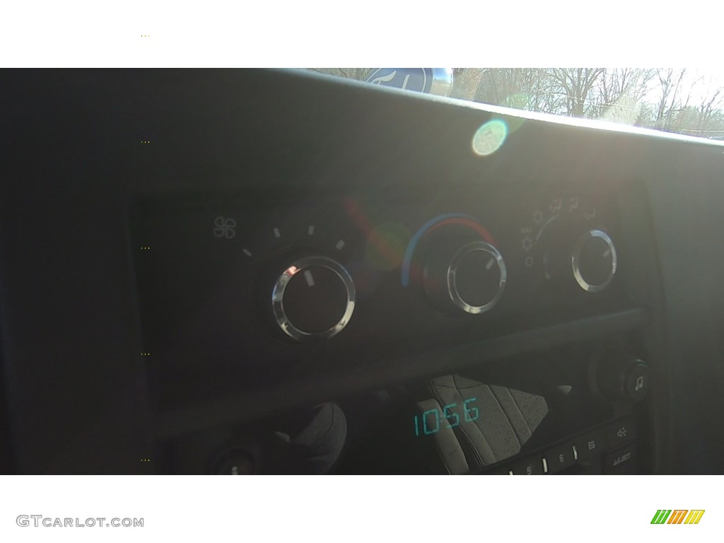 2012 Express 1500 Cargo Van - Sandstone Metallic / Neutral photo #14