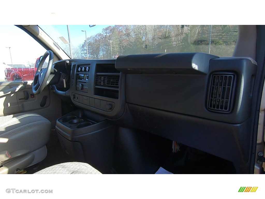 2012 Express 1500 Cargo Van - Sandstone Metallic / Neutral photo #21