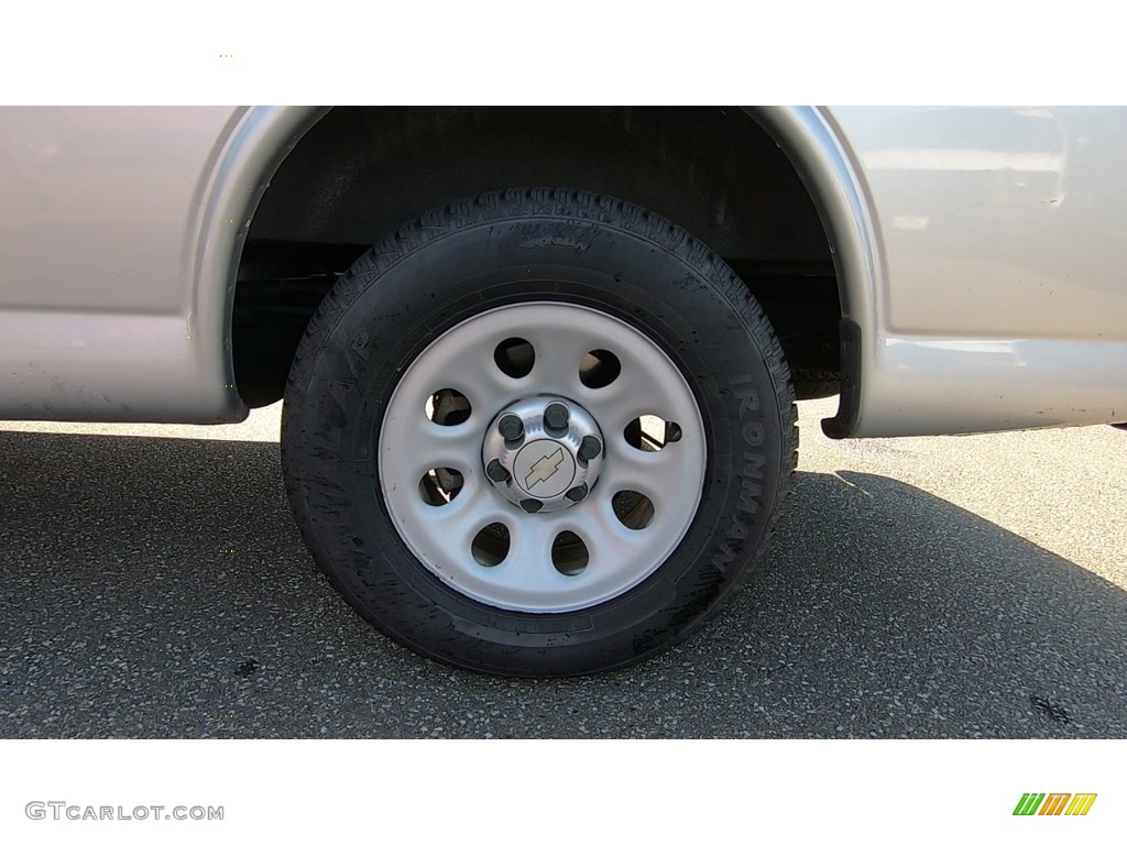 2012 Chevrolet Express 1500 Cargo Van Wheel Photos