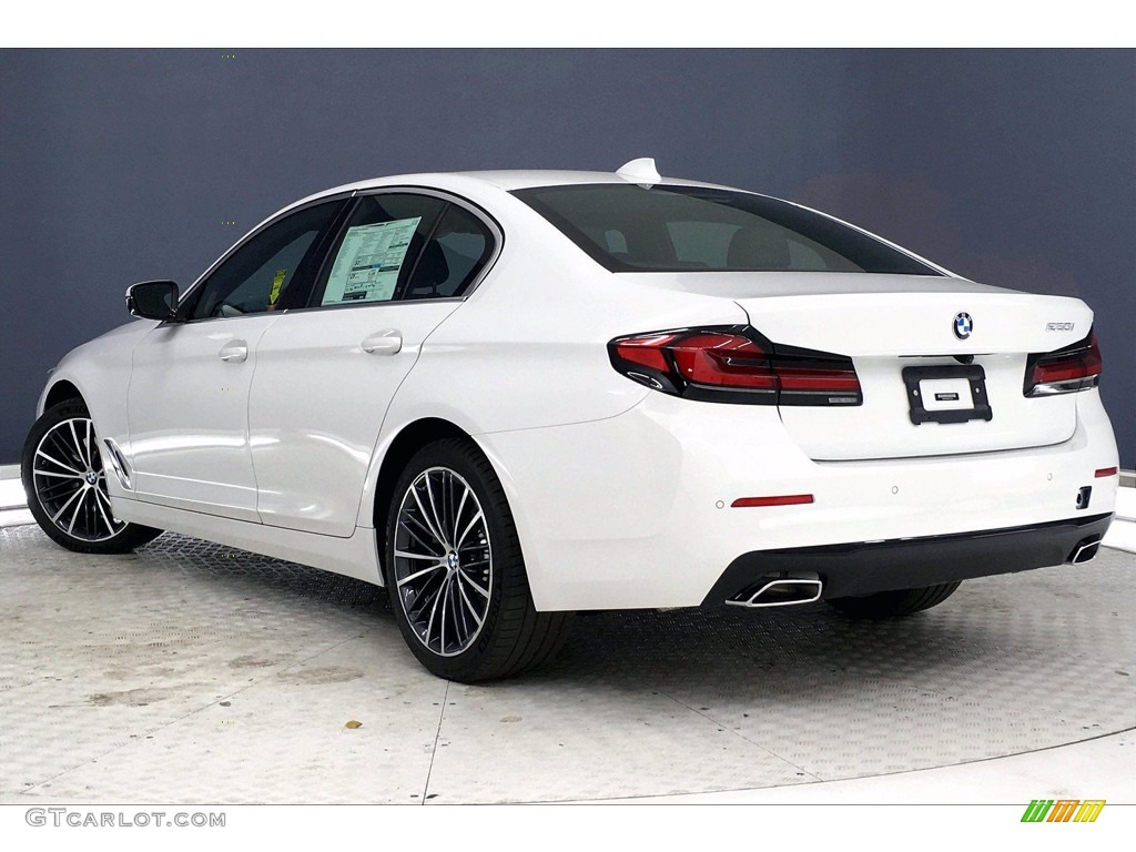 2021 5 Series 530i Sedan - Alpine White / Black photo #3