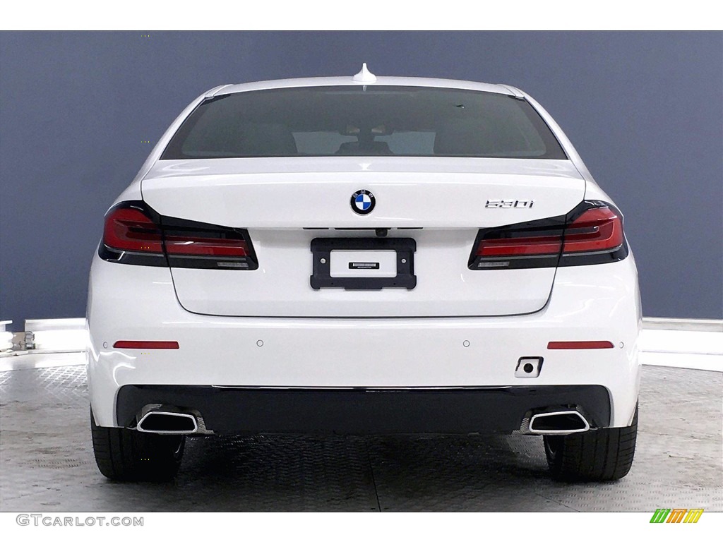 2021 5 Series 530i Sedan - Alpine White / Black photo #4