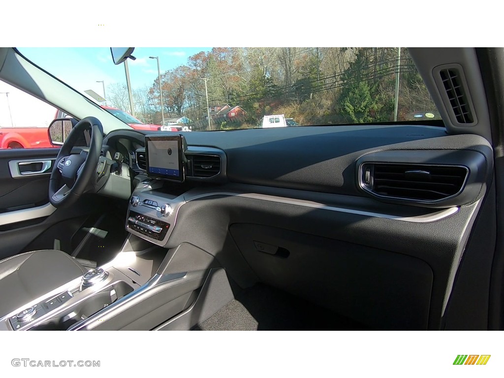 2021 Explorer XLT 4WD - Carbonized Gray Metallic / Ebony photo #26