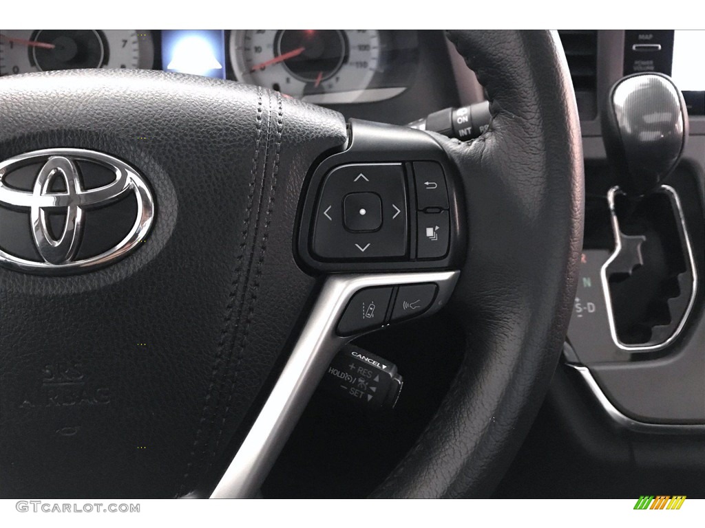 2019 Toyota Sienna SE Steering Wheel Photos