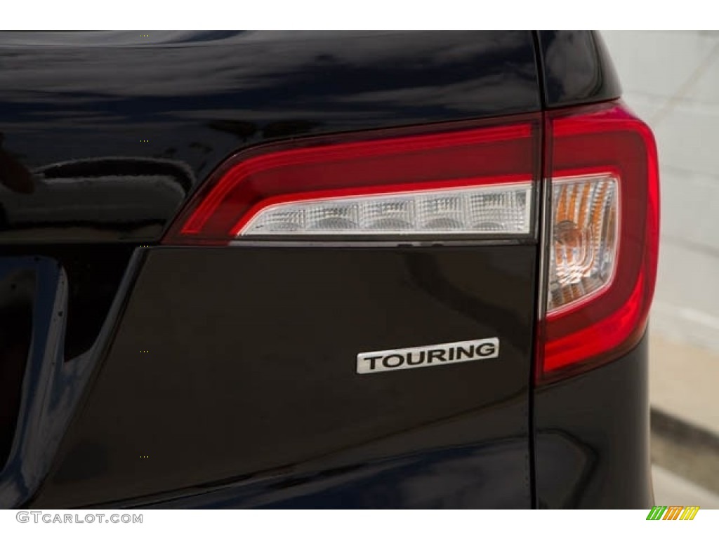 2021 Honda Pilot Touring Marks and Logos Photo #140216920