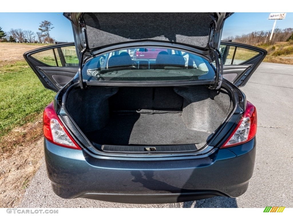 2016 Versa S Sedan - Graphite Blue / Charcoal photo #23