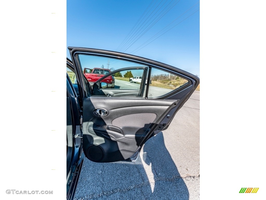 2016 Versa S Sedan - Graphite Blue / Charcoal photo #25