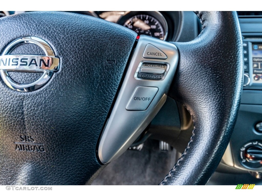 2016 Nissan Versa S Sedan Steering Wheel Photos