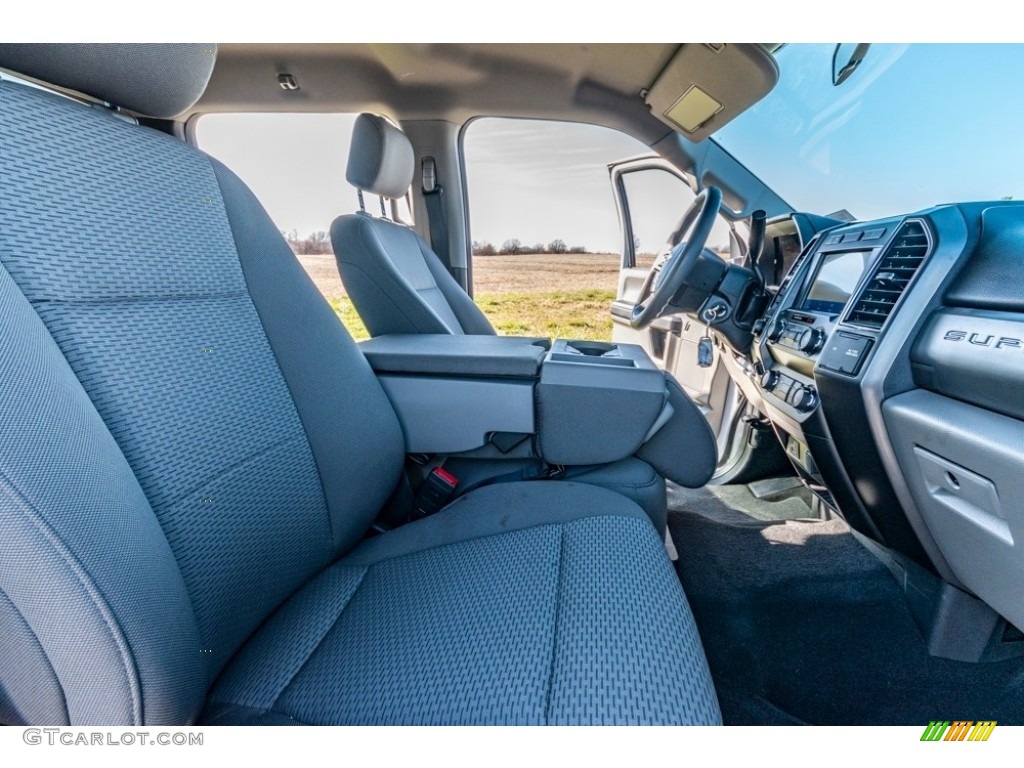Medium Earth Gray Interior 2020 Ford F350 Super Duty XLT Crew Cab 4x4 Photo #140220439