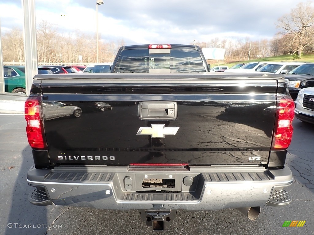 Black 2016 Chevrolet Silverado 3500HD LTZ Crew Cab 4x4 Exterior Photo #140221027