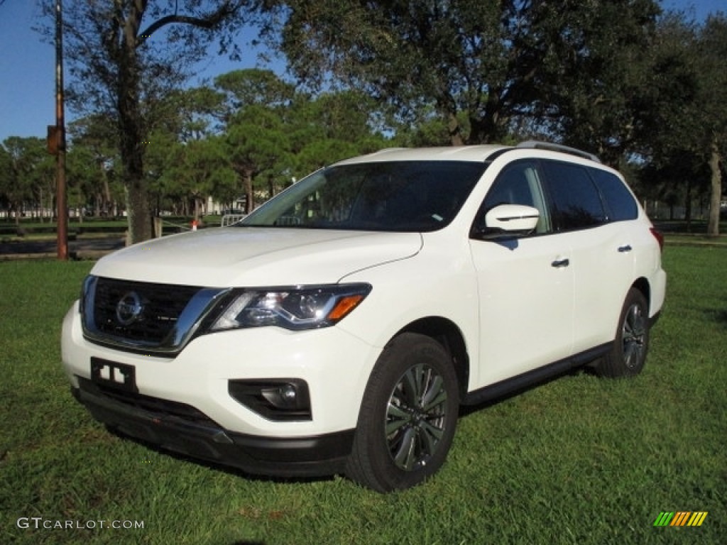 Pearl White Tricoat Nissan Pathfinder