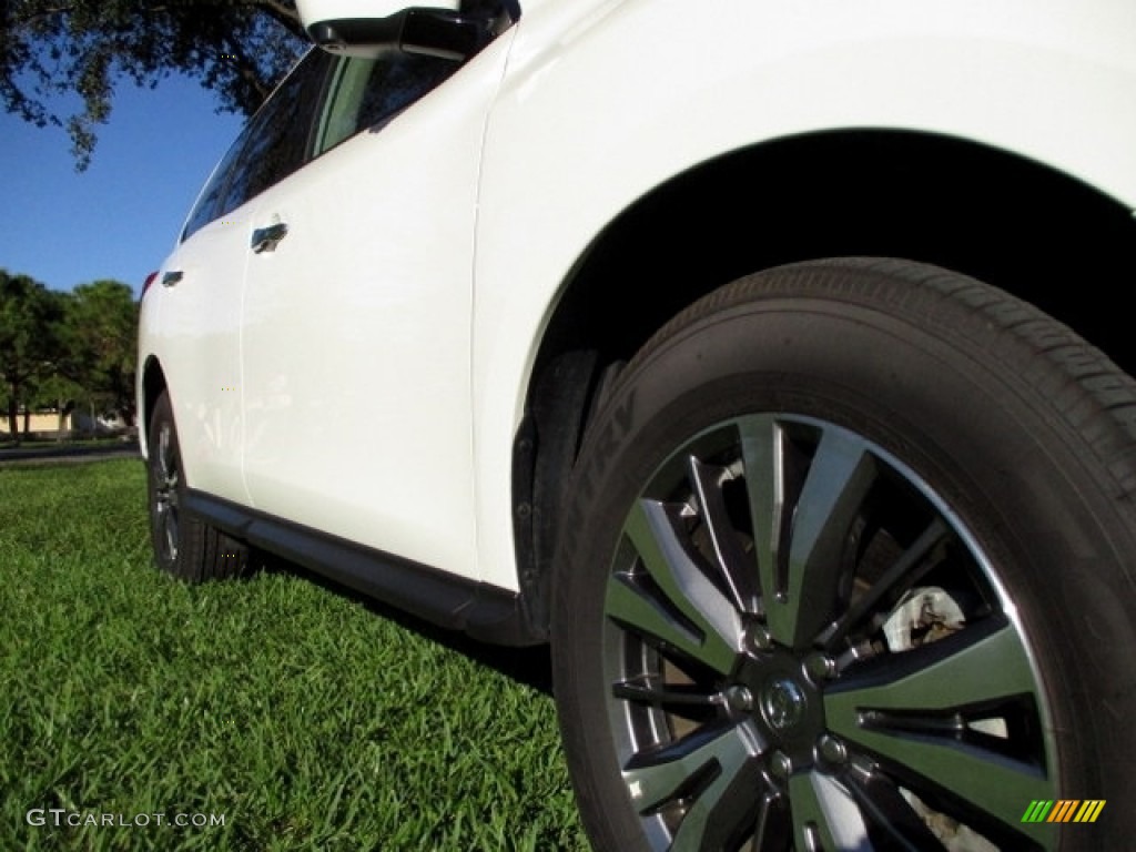 2020 Pathfinder SL 4x4 - Pearl White Tricoat / Charcoal photo #19