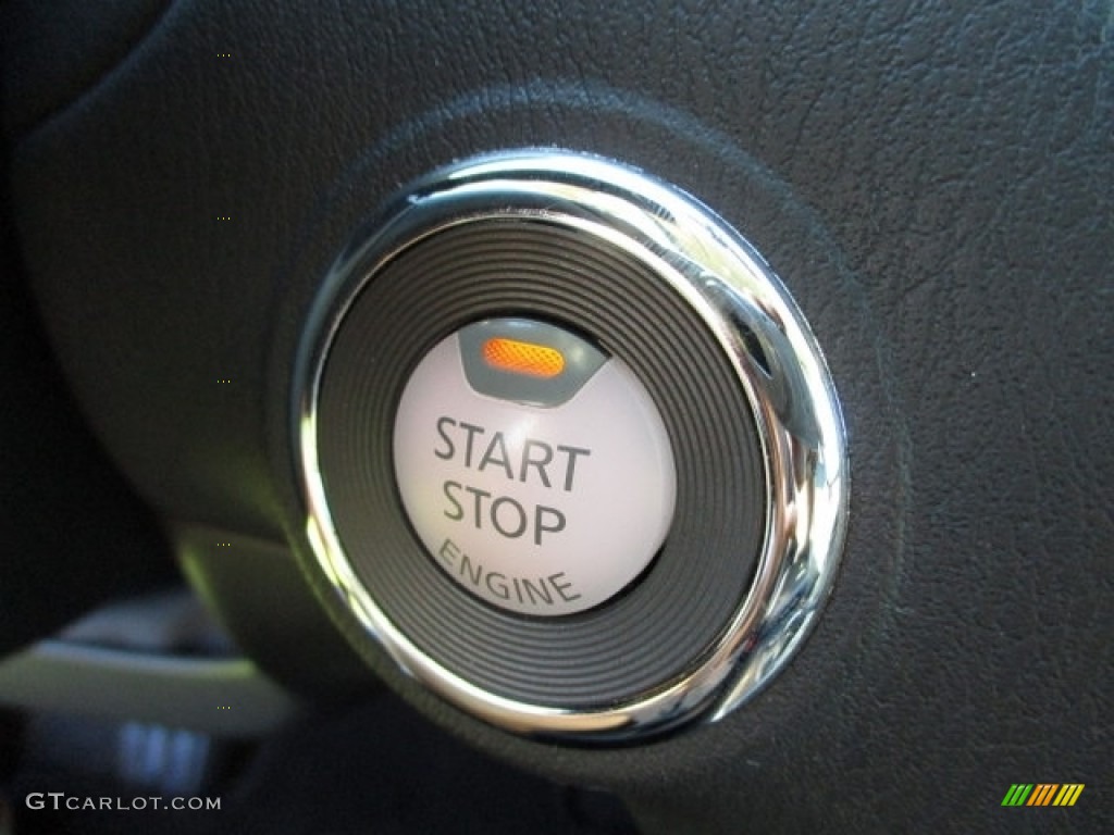 2020 Nissan Pathfinder SL 4x4 Controls Photo #140222779