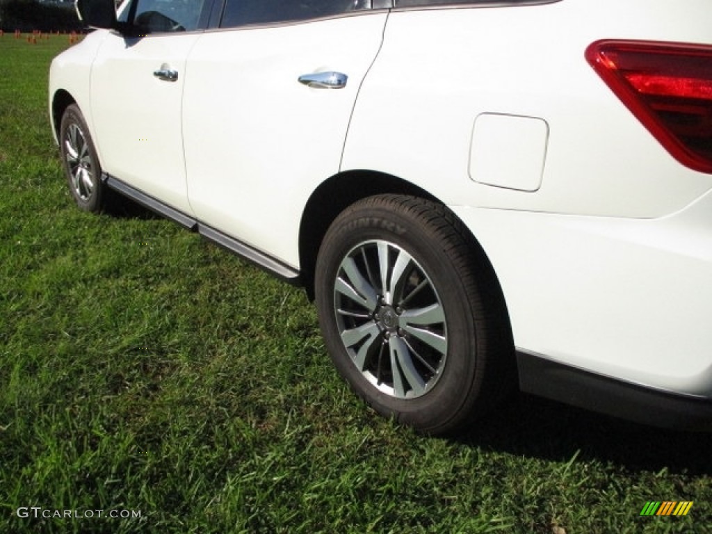2020 Pathfinder SL 4x4 - Pearl White Tricoat / Charcoal photo #29