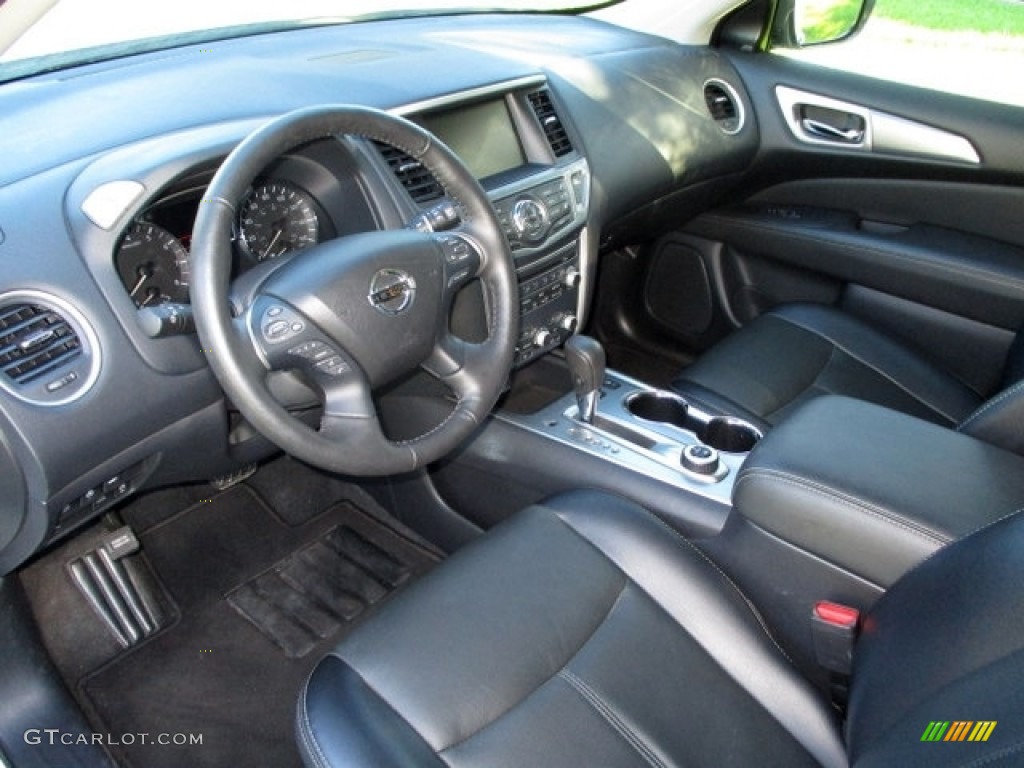 Charcoal Interior 2020 Nissan Pathfinder SL 4x4 Photo #140223043