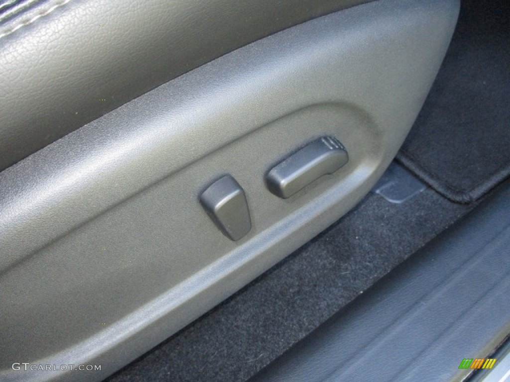 2020 Pathfinder SL 4x4 - Pearl White Tricoat / Charcoal photo #40