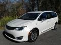 2020 Luxury White Pearl Chrysler Pacifica Hybrid Limited  photo #2