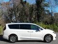 2020 Luxury White Pearl Chrysler Pacifica Hybrid Limited  photo #5